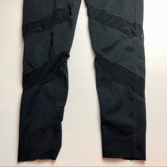 Fabletics Mesh Panel Leggings - Picture 4 of 9